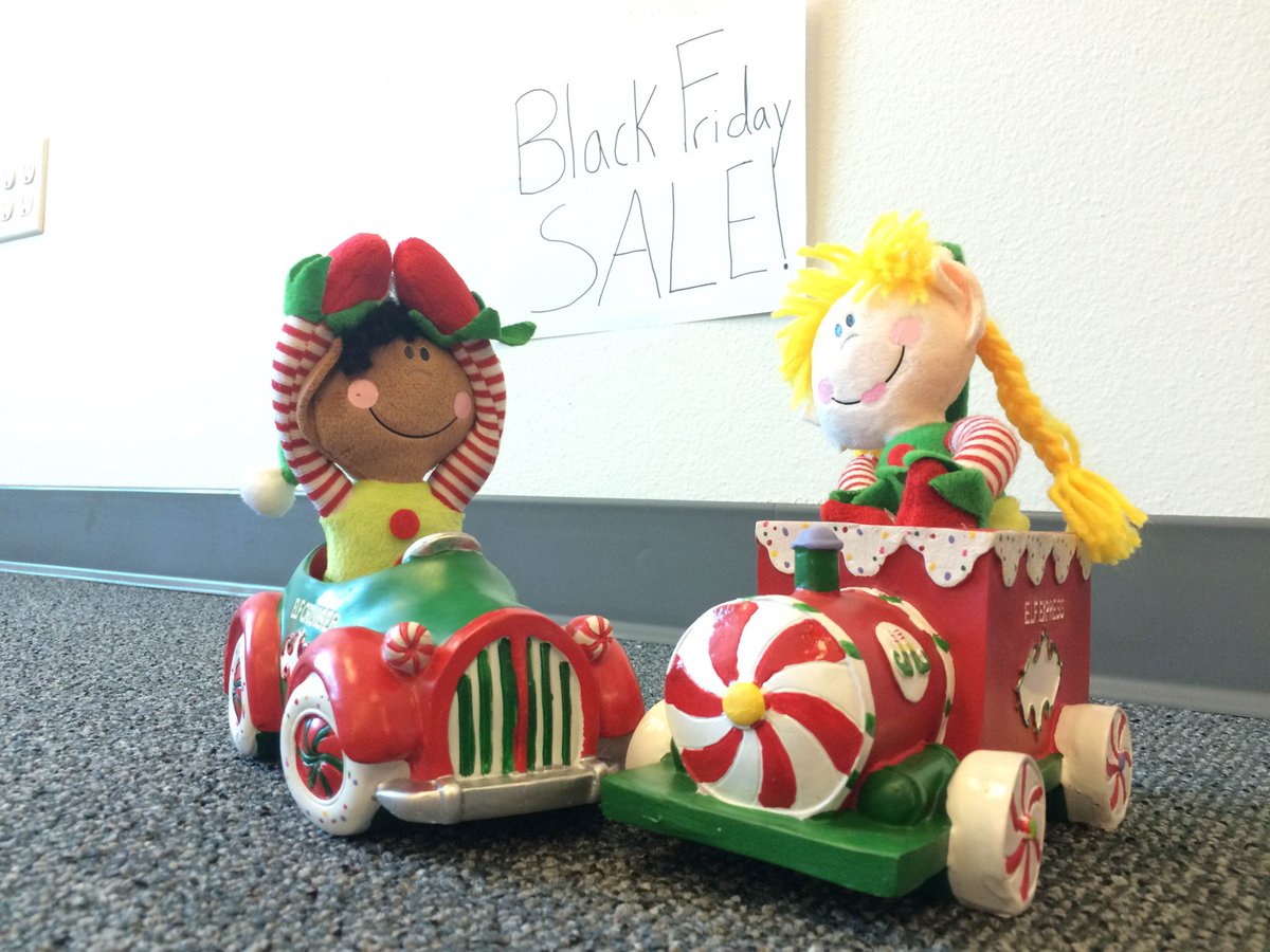 Elf_WorkShoppe's tweet photo. Don't forget we're having a 50% off sale now through Monday at https://t.co/sVCZasTJUZ. #ElfOnTheShelf #SALE https://t.co/efEmXmtmwl