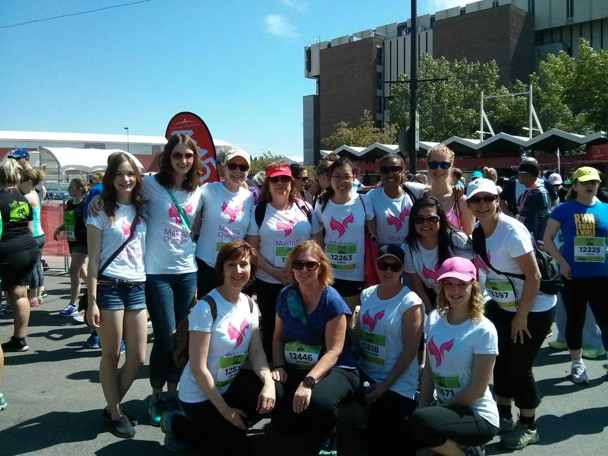 CPRSCalgary's tweet photo. .@makingchangesca provides proff. attire to women entering the workforce. #commsforacause https://t.co/HdAh7i1DA7 https://t.co/aeHfXORu7w