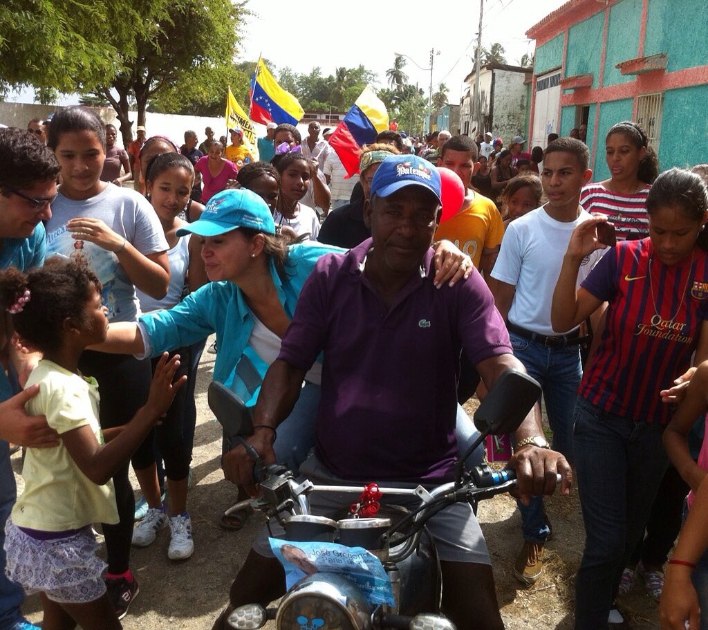 MariaCorinaYA's tweet photo. #Irapa no quiere más humillación, quiere respeto, libertad, dignidad #PaseLoQuePase https://t.co/Gezwkzx406