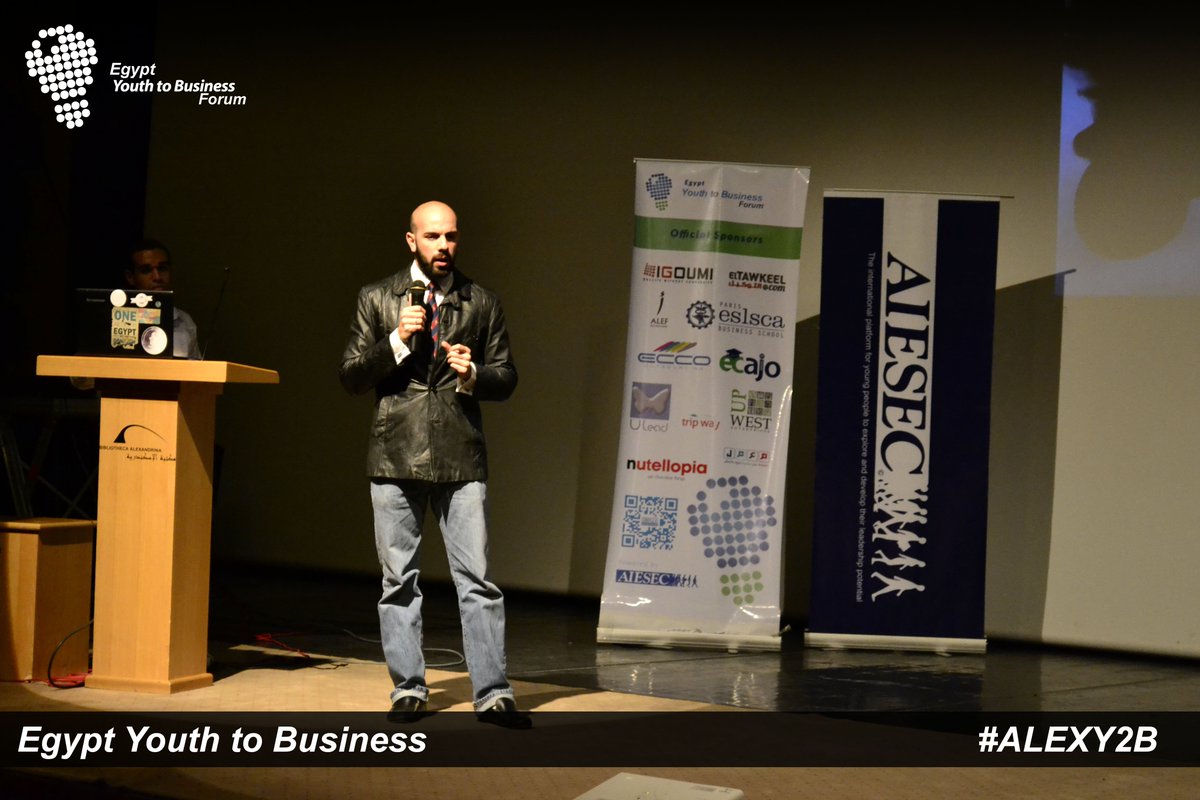 AIESECAlex's tweet photo. Mr. Mahmoud Mansi delivering a great session about "How to write a CV " #ALEXY2B https://t.co/sJvc4oNR0I