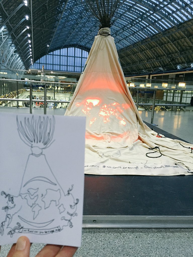 StPancrasInt's tweet image. Leaving impressions ft. @enseabe #dress4ourtime #ArtCOP21