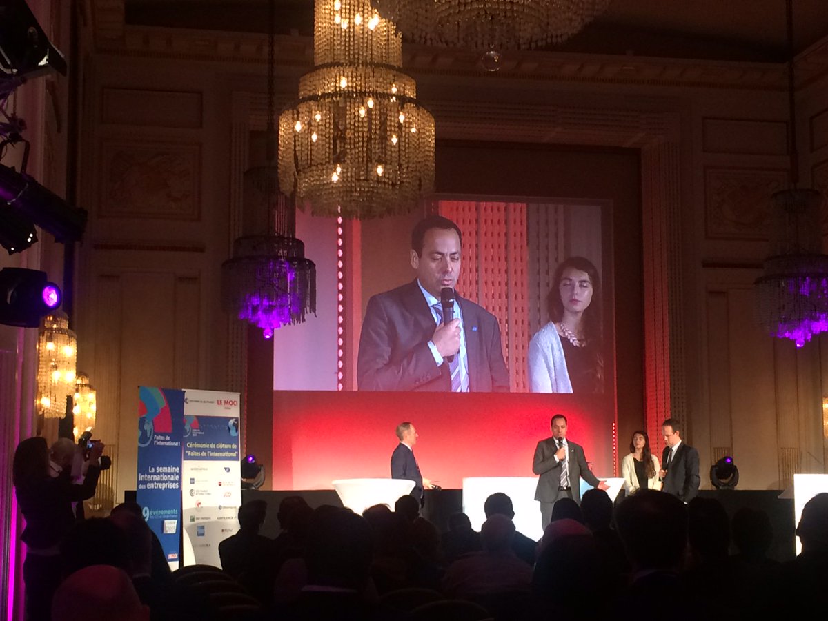 CCIParis_Export's tweet photo. Prix @Le_MOCI "Meilleure Étrangère à l’#Export » décerné à HORIBA JOBIN YVON ! #FDI2015 #LeadersExport15 https://t.co/ng7p5Chdu9