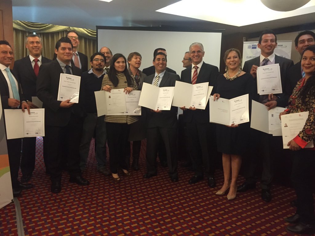 ShelmaCerrillo's tweet photo. "Si sumamos a México le va a ir mejor y a nosotros también" Arq Alejandro Contreras, presidente #AMEXGEN @greentvmx https://t.co/mlrFMsoSsm