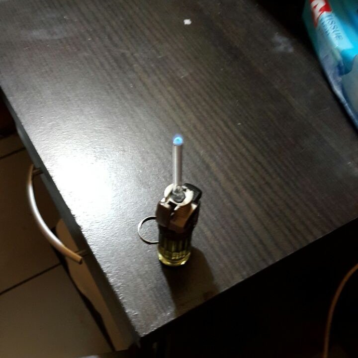 kacapyrex's tweet photo. Korek obor/kompor. Sepaket sudah termasuk 1 Pipa Pyrex. Preview cek video. #KorekObor #Pyrex #Makibau18plus https://t.co/UuvYAF1tCi