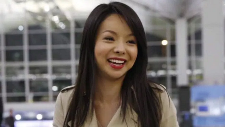 ¿Acaso China le tiene miedo a una reina de belleza? 
cnn.it/1MICDTu