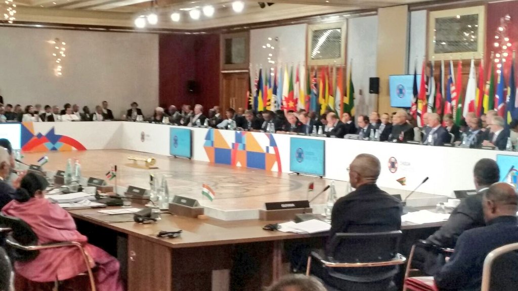 MEAIndia's tweet image. Mother Earth as priority. EAM attends special session on #ClimateChange with Prez @fhollande &amp;amp; @UN SG. #CHOGM2015