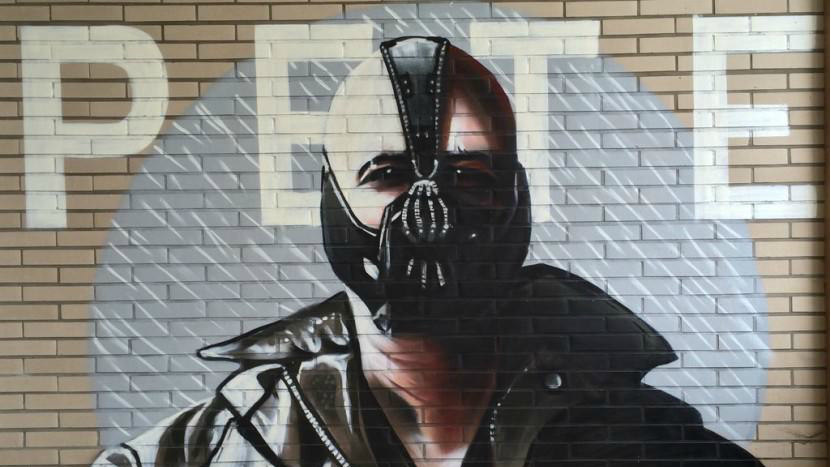 HeverleeBeer's tweet photo. Why so serious...? An abandoned hospital in #Ronse is filled with #Batman murals by #Peteone. #streetart #Belgium https://t.co/Iyav8hRnHP
