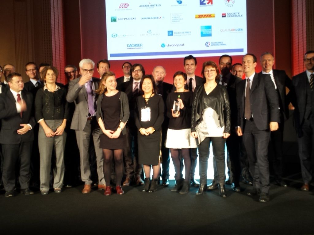 CCIParis_Export's tweet photo. Clôture de la cérémonie : place au cocktail ! @Le_MOCI @CCI_Paris_IdF #FDI2015 https://t.co/uHdLXQVTRq