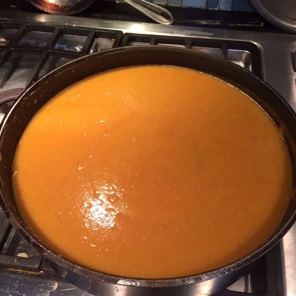 APPLESToNEPiX's tweet photo. <#BlackFriday<🔘>#SquashSoup>
Perfect #NovDay 2 make #soup:
Cool grey skies, &amp; just a hint of
#ColdRain in our future https://t.co/eHn0t4rH9Z
