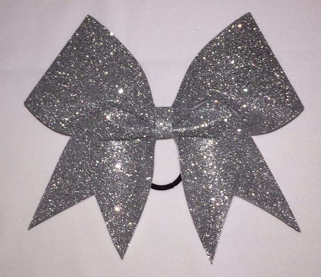 EncoreCheerBows's tweet photo. Black Friday specials are upon us! Get a FREE Silver Glitter bow with every purchase! 🎀https://t.co/s2LKTR7MfY https://t.co/cm1ZjAs3SS