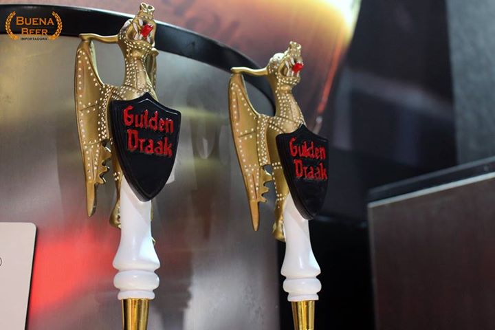 cervebel's tweet photo. Podemos encontrar arte hasta en los tiradores de los grifos de cerveza.  #guldendraak #vansteenberge #cervezabelga https://t.co/jG29yWAkGo