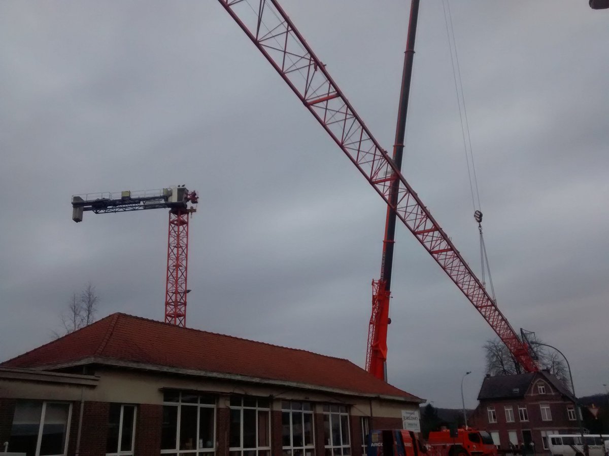 Krullevaart's tweet photo. En wat wil jij later worden?
54% kraanman 
46% kraanvrouw
Merci #arcomet en lang leve de #krullevaart https://t.co/klzxbOMhxS