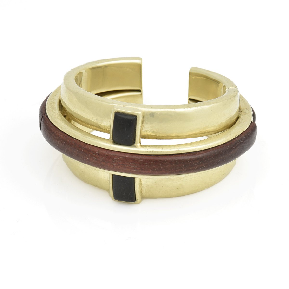 VaubelDesigns's tweet photo. A gift that glimmers.
Shop the Cross Line Cuff here: https://t.co/8bFj4w97Zh
#blackfriday #HolidaysAreComing https://t.co/XVLnGPShm0