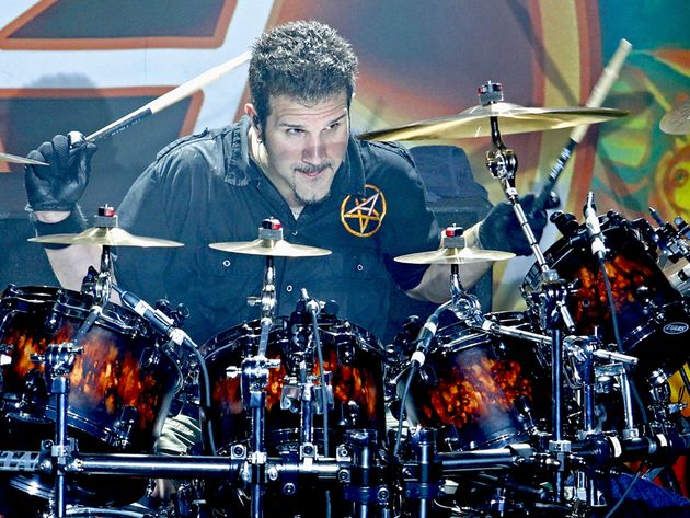 Happy Birthday to Charlie Benante  Bad Ass Drummer!! 