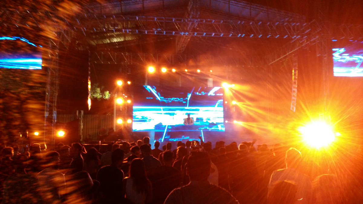 WeAreFRR's tweet photo. #Pune - You were so beautiful tonight!!! We felt at Home with @aboveandbeyond #SupersonicIsAllWeNeed @Vh1Supersonic https://t.co/GCvtcR8SSm