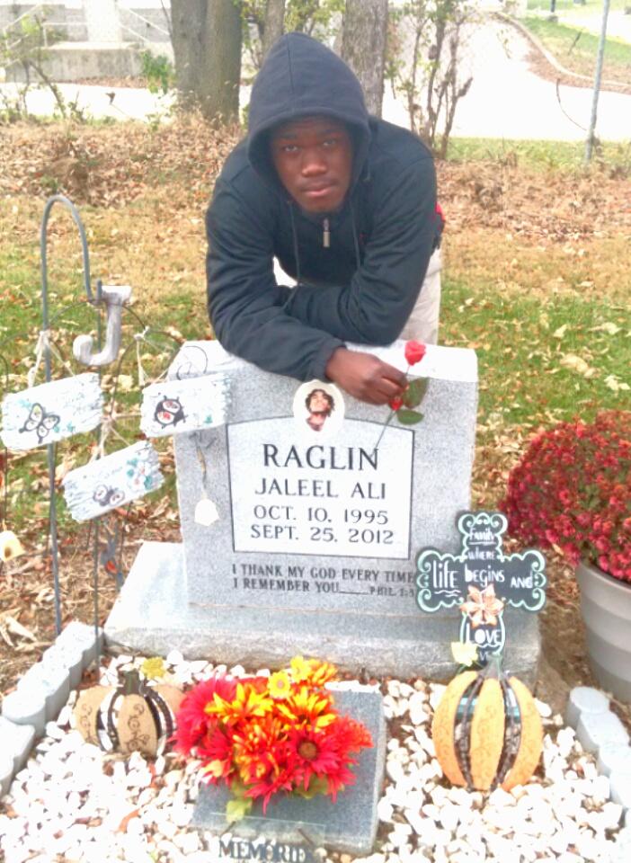 TyrellTaylor63's tweet photo. Bro still ugly. #RIPJaleel https://t.co/AIbgEY1g80