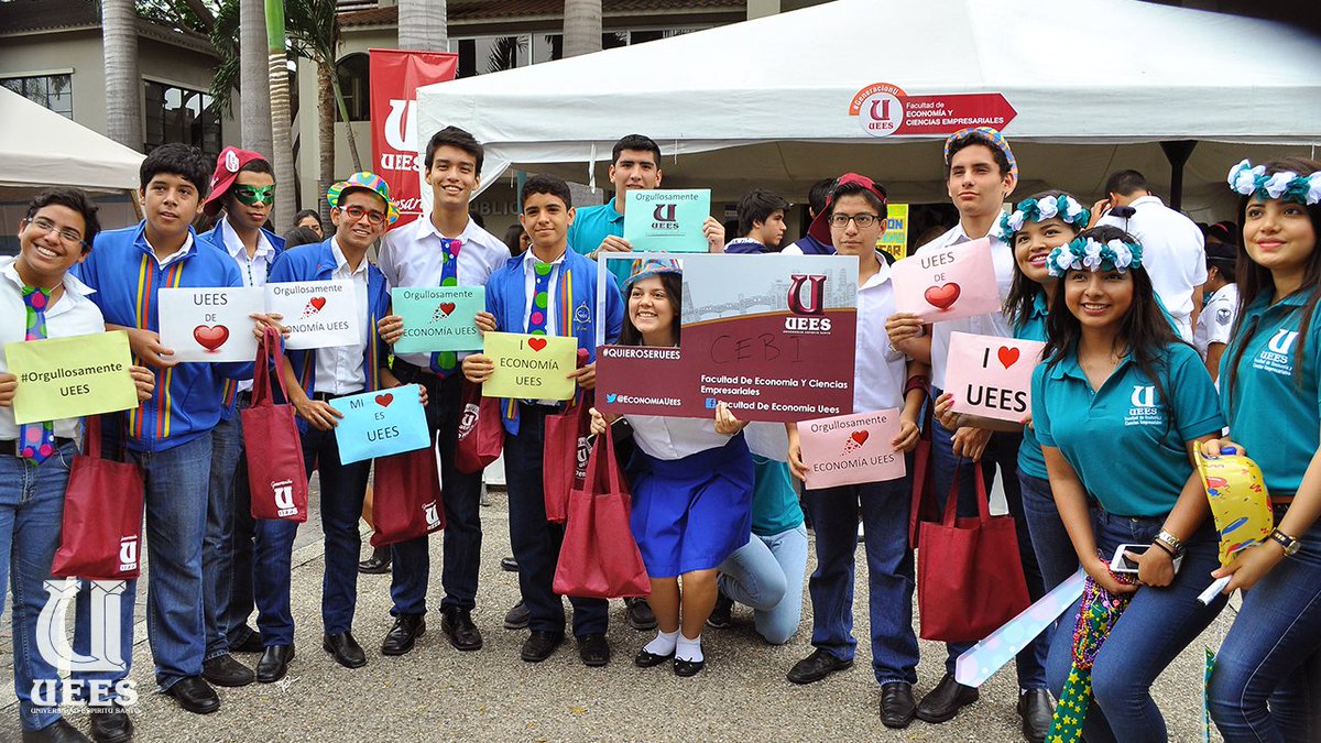 uees_ec's tweet photo. Compartimos algunos momentos del #OpenHouse2015 en la siguiente galería: https://t.co/0HEz2qgixp https://t.co/JjWzM8riAS