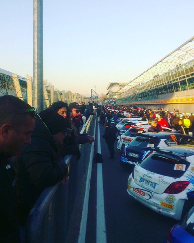 Poolracing_team's tweet photo. Al via del #MonzaRallyShow https://t.co/Tun7dKIXGg