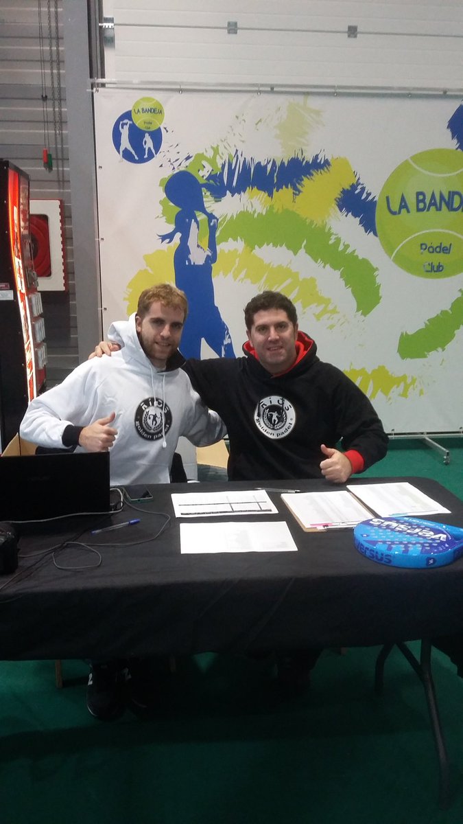 marcecapitani's tweet photo. @LaLigaDPadel @Nav_deportiva @Luiscguti  LA LIGA DE PADEL TERCERA JORNADA EN LA BANDEJA PADEL @labandejapadel https://t.co/b2gMhQaKGp