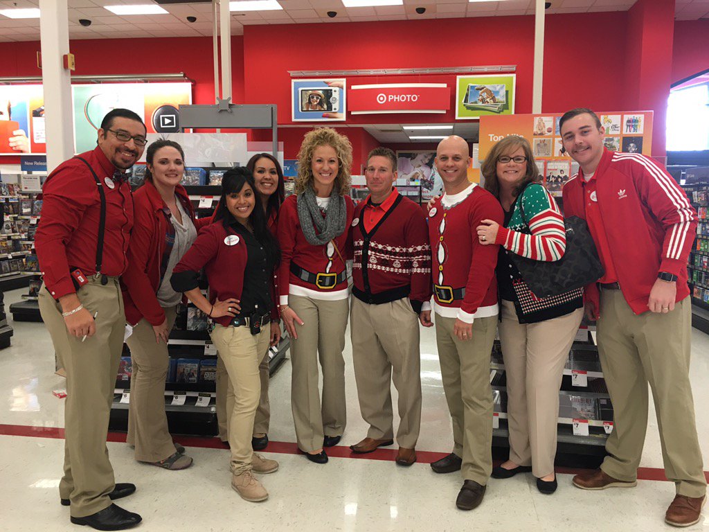 T1384 well recovered, full and looking great today!!  Ugly sweaters, pretty store!! <a href="/drew_arrington/">Drew Arrington</a>  <a href="/Eustolio/">Eustolio Calderon</a>