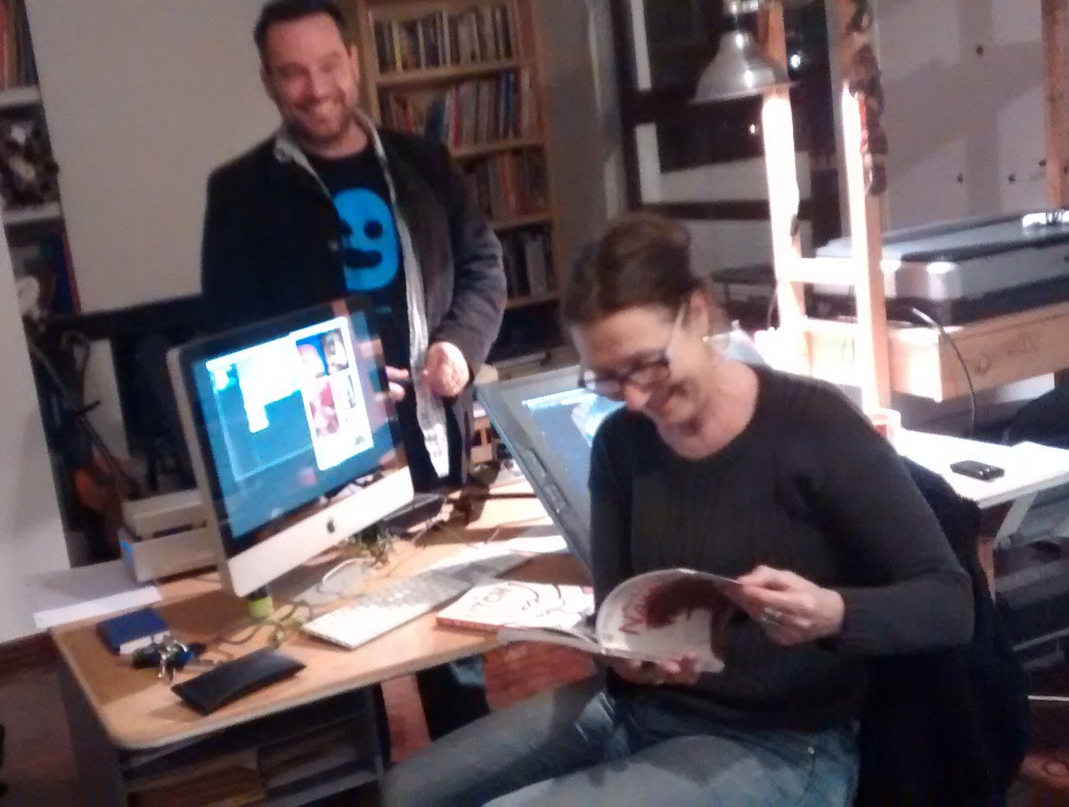 bakarmax_'s tweet image. Me and @tuteji met the artists of #logicomix @AlecosPapadatos and Annie