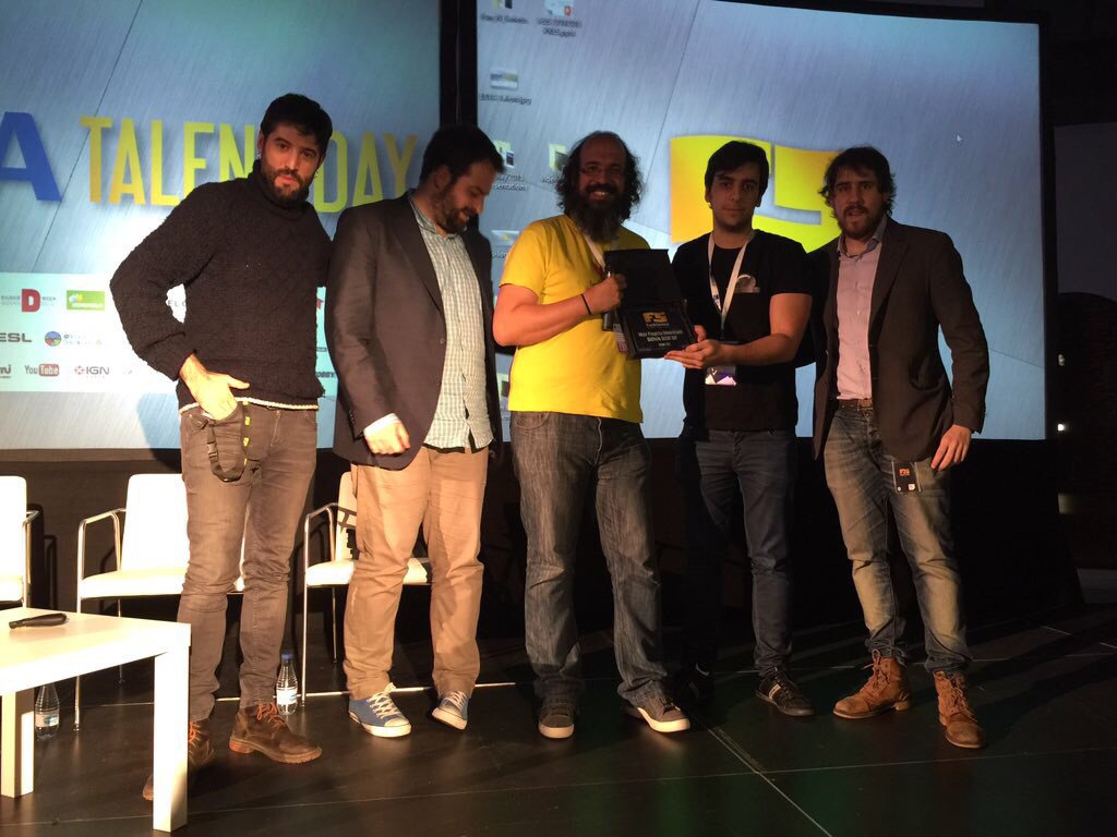 U_tad's tweet photo. ¡Enhorabuena! @twodimensions15 gana el primer Concurso de Proyectos Universitarios @funandserious #AlumnosU_tad https://t.co/s0sRm3iIZF