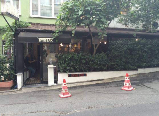 Bysteak Steak House theistanbuler.com/2015/11/27/bys…