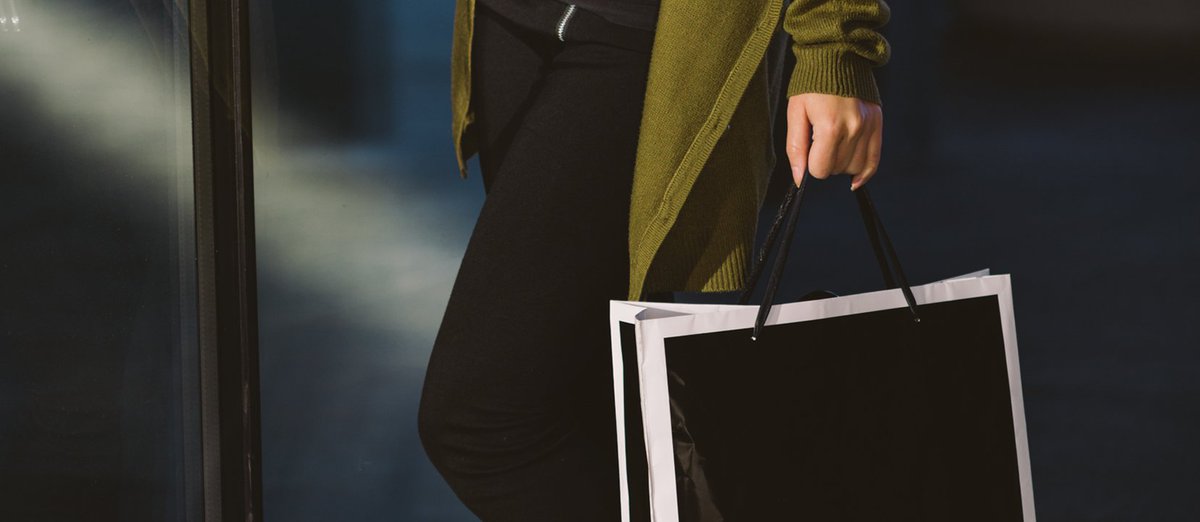 Threadflip's tweet image. Check out our Black Friday Flash Sale: 50% Off Markdowns for a limited time only! bit.ly/1PSvyDI