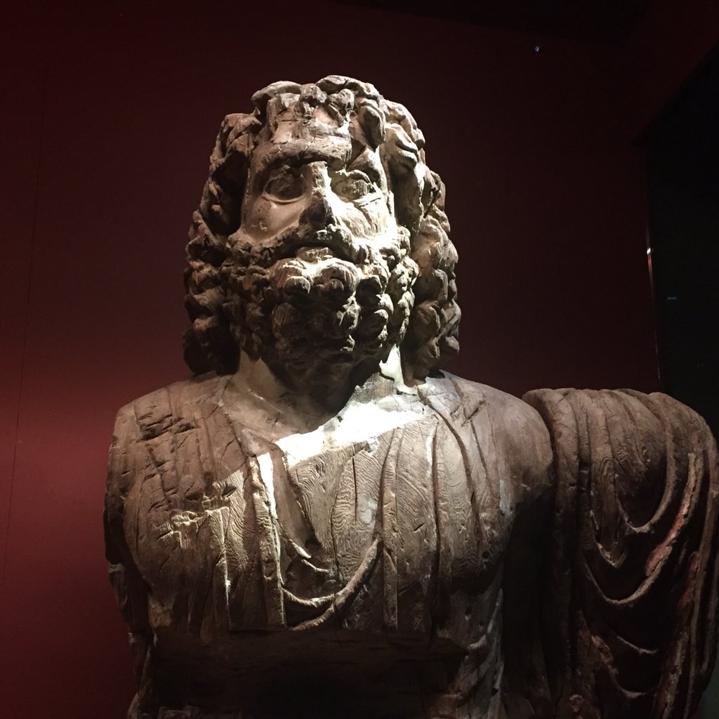 CulturezVous's tweet photo. Voici Sérapis, dieu des morts, de la fertilité et protecteur des marins.
Synthèse grecque des dieux #Orisis et Apis https://t.co/ie6sPvUEcU