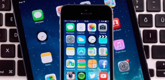 scholarlab's tweet photo. #Advertisers not going mobile can’t afford to wait any longer https://t.co/gsZmSyi7yE #mobile #marketing #social https://t.co/vDsdg59UhE