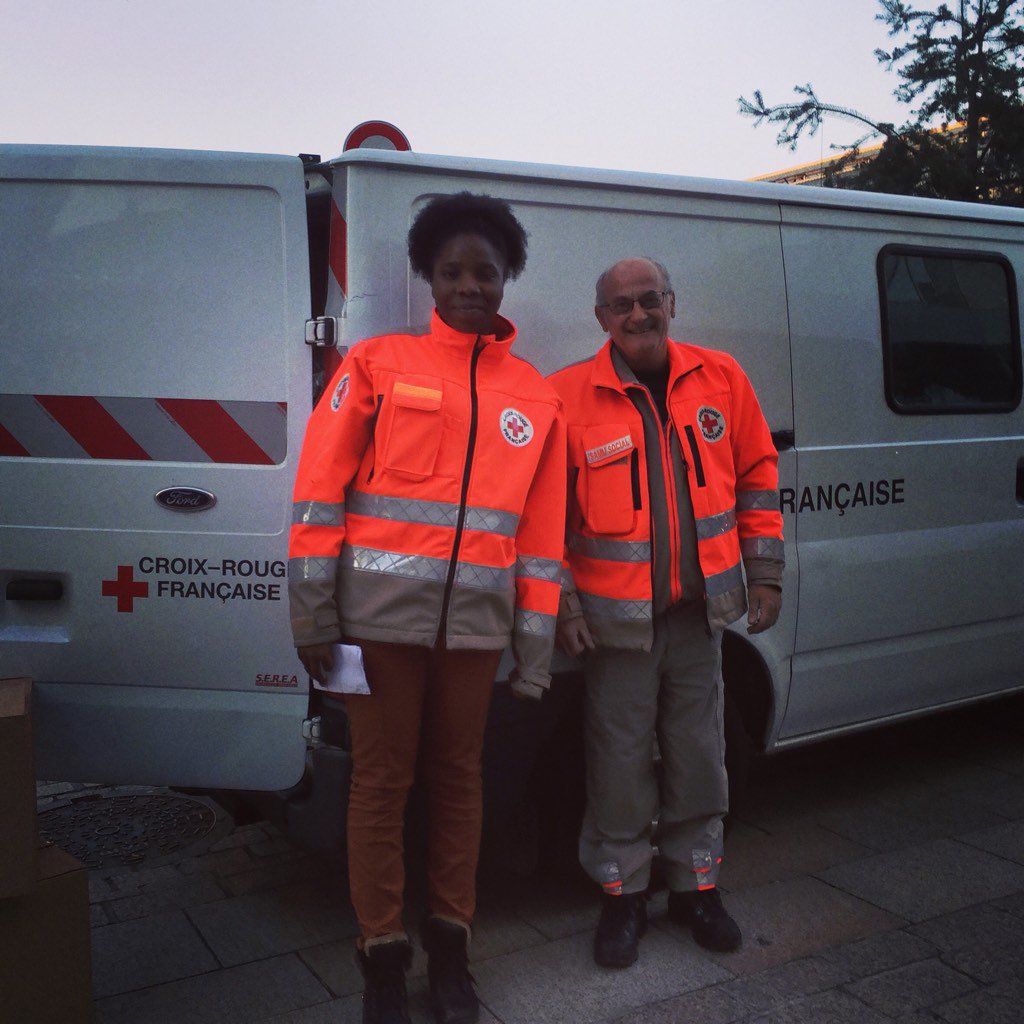 fonda2020's tweet photo. @CroixRouge et @fonda2020 #samusocial #feraa https://t.co/ulO7rfPBZp