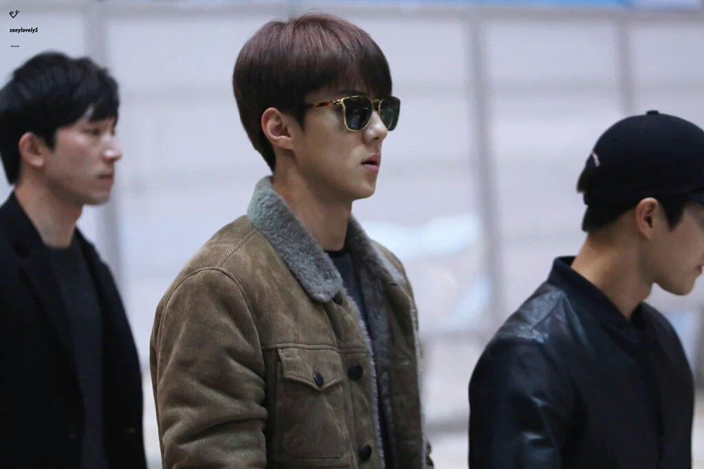 SEKAIYEOLTEAM's tweet photo. [DL] 151105 #SEHUN CR. ZOEYLOVELYS_22P https://t.co/kzTQnUReIy 
V. xMoonYukix https://t.co/k7k0ks5pwb