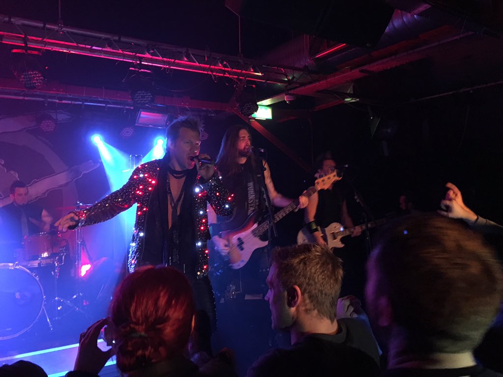 Crow_Customs's tweet photo. Saw @FOZZYROCK tonight. They were incredible! Support from @nonpoint and @sumocyco was great too! #thankyoufozzy https://t.co/hgZuGilsw7