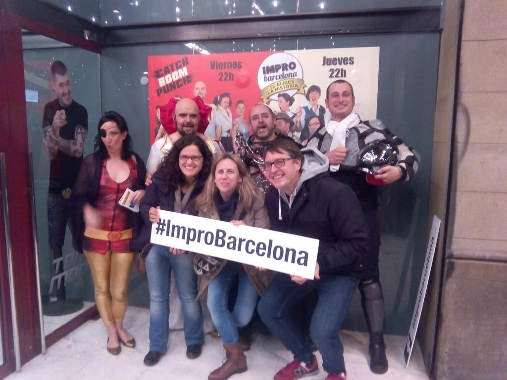 ClaraTeacher's tweet photo. Molt gran @impro_barcelona. "Jordi Hurtado es immortal porque bebe anís del mono". https://t.co/UZQmJjH1vt