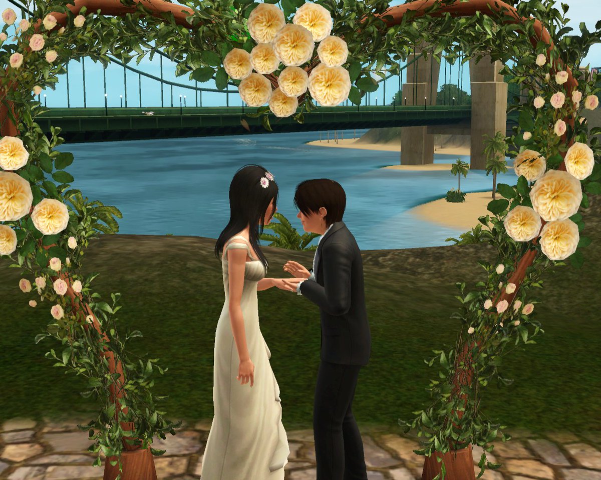 MoonlightSimmrr's tweet photo. They're Married, The Warner's are a thing now https://t.co/wzpcgoAhX4