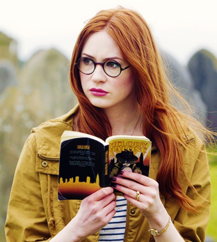 A very happy birthday to Karen Gillan aka the girl who waited Miss Amelia Pond   