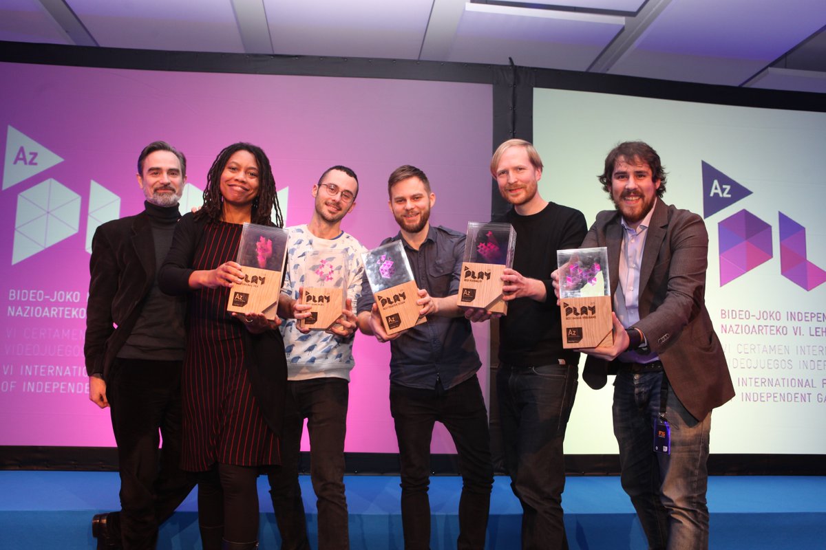 AzkunaZentroa's tweet photo. ¡Felicidades a los ganadores de #AzPlay! https://t.co/1wNHtW0PLz #AzNetwork @funandserious https://t.co/sgszM1IrB9