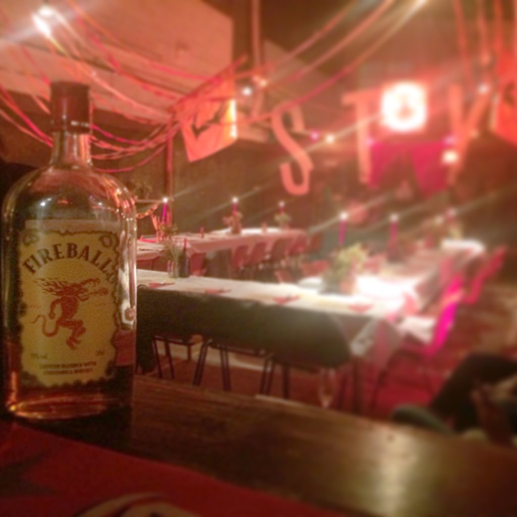 SlapYaPapa's tweet photo. @FireballWhisky breakin the ice tonight 🔥🔥🔥🔥 https://t.co/MOc0gjtTY8