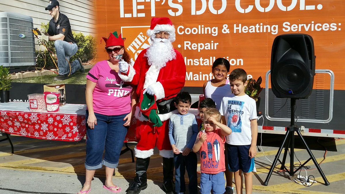 OscarARSman's tweet photo. Santa made it to the Deerwood Home Depot 6976 bringing  $9 TUNE-UPS and more. @THDHowie @ARSeventsHD @jwstowell https://t.co/93FgvHixtH