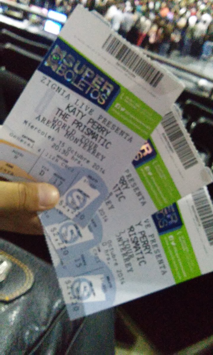 94_amz's tweet photo. #ArenaMty12ConInfo7 en el Prismatic World Tour de Katy Perry con mis hermanas, y quiero ir a ver a Sin Bandera 🙏🙏🙏 https://t.co/hhUkJ7lqyF