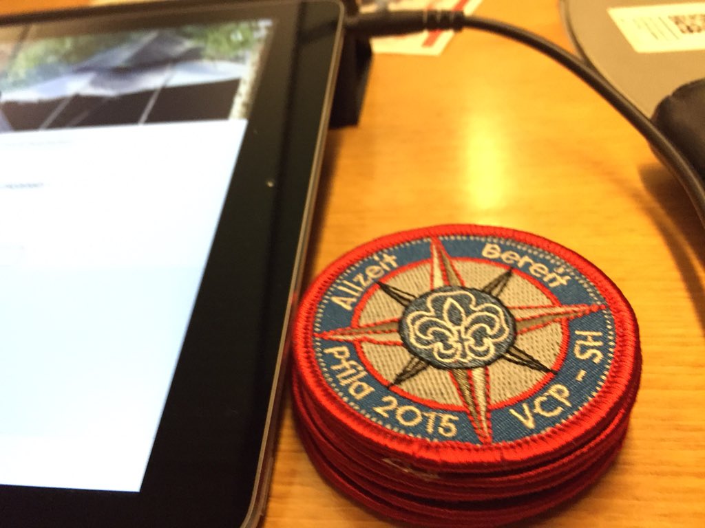 TLL_VCP_SH's tweet photo. Wir haben noch ein paar hübsche Badges vom #PfiLa15 auf dem #LRIV dabei! Wer braucht noch welche? #pfadfinden #vcpsh https://t.co/N2xr3a4tIc