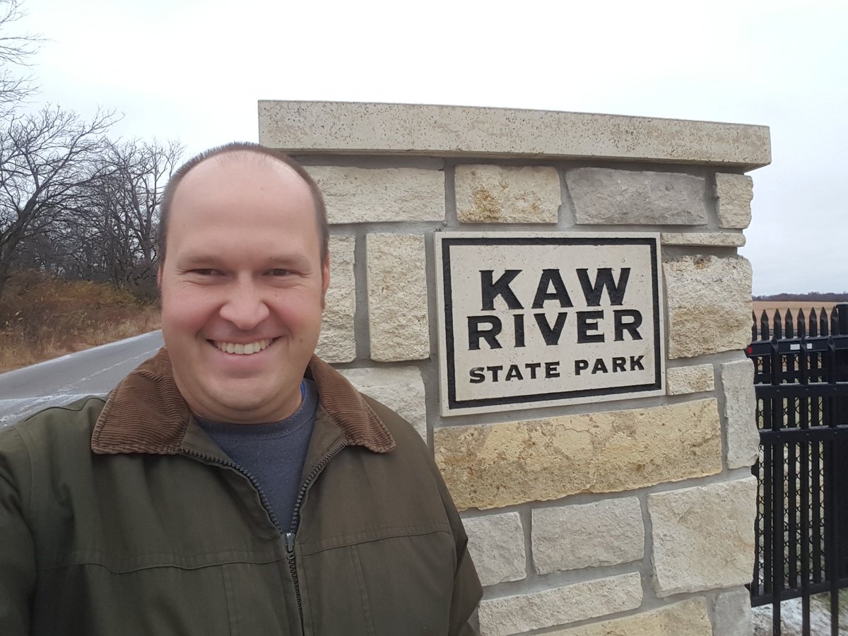 RussellYarnell's tweet photo. Made a quick visit, but it didn't last long. #myksstateparks #OptOutside The library was much better for the kids. https://t.co/sGsIJp5E3C