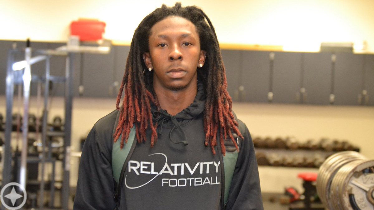 Dynamic South Fort Myers WR Willie Johnson names #Tennessee No. 1, sets official visit
scout.com/college/footba…
#Vols