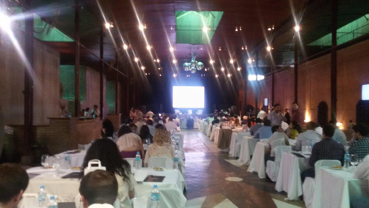 carlalunaMza's tweet photo. #Evico2015 comienza la evaluación de vinos más importante del país https://t.co/naVGNi8Y2j