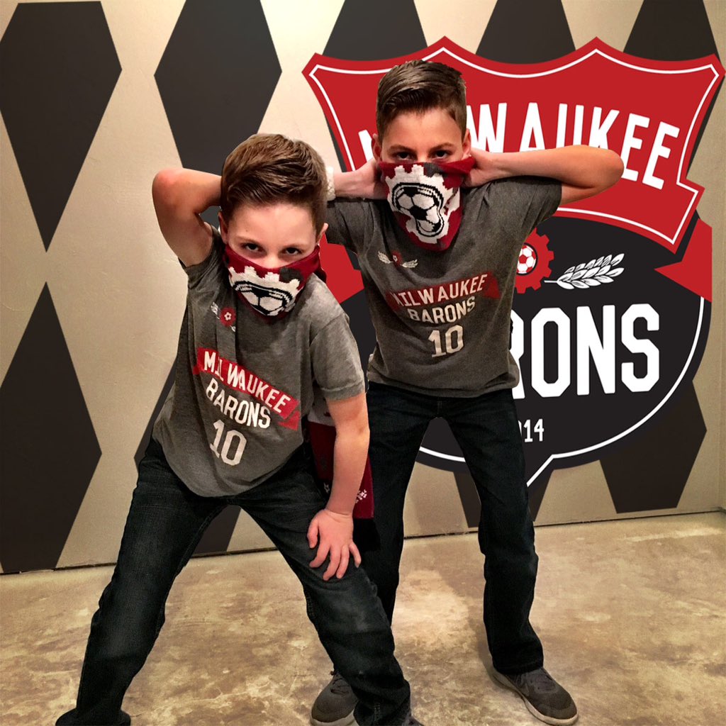 We now have the kids shirts #MKEBarons toomuchmetal.com/barons-kids-t-…