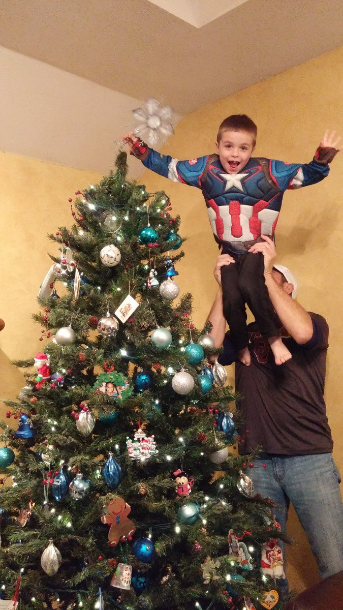 MomLifeDaily's tweet photo. Told my bro to put on a shirt bfor putting on the "star". Honestly it was 50/50 of this or Iron Man. @CaptainAmerica https://t.co/yBhRROnG8D
