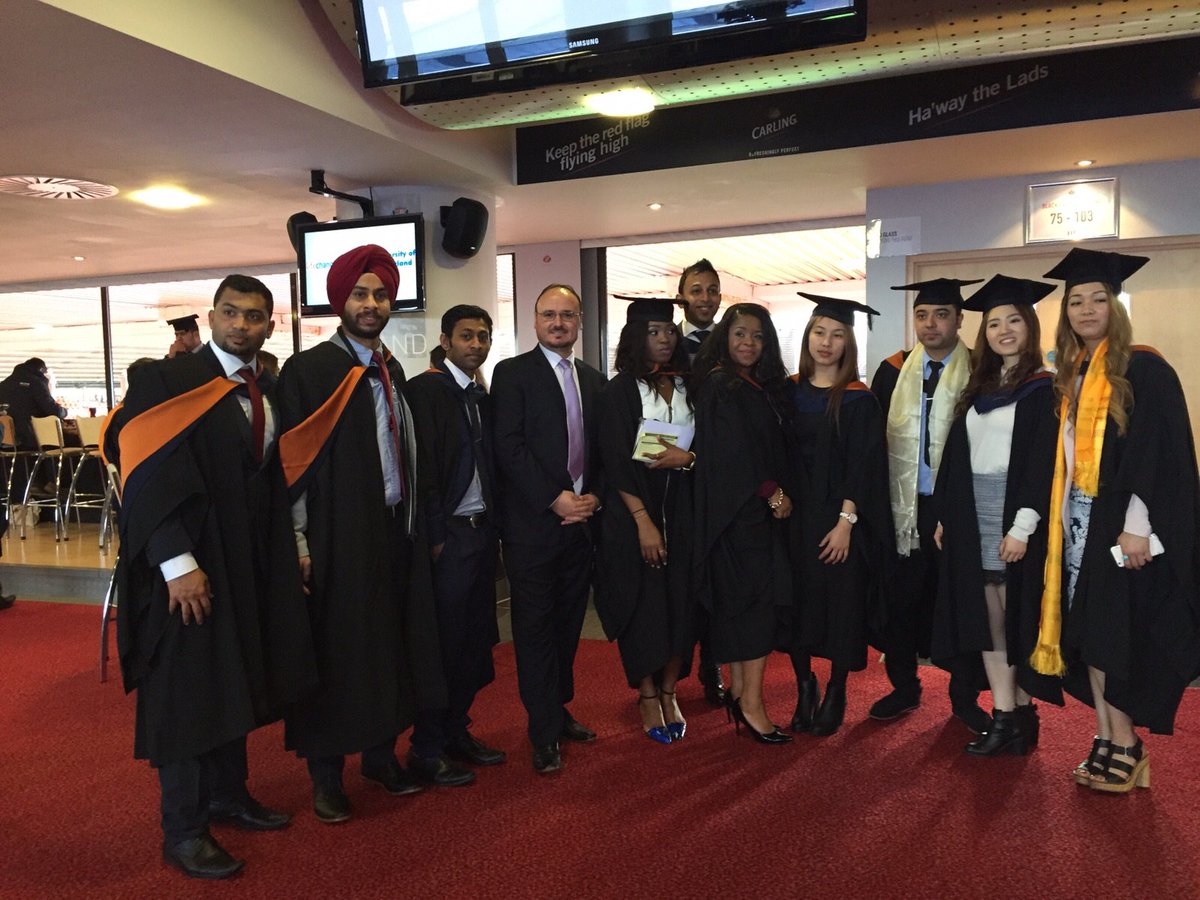 sherry11singh's tweet photo. #hawaythegrads @UoSinLondon https://t.co/pDC2RAPYnW