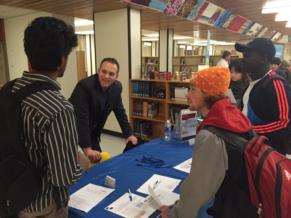 CTFinancialFair's tweet photo. @RBC_Canada @RBC Students having a great learning time with specialist from RBC! #ctfinancialfair https://t.co/ORbjrJgpvf