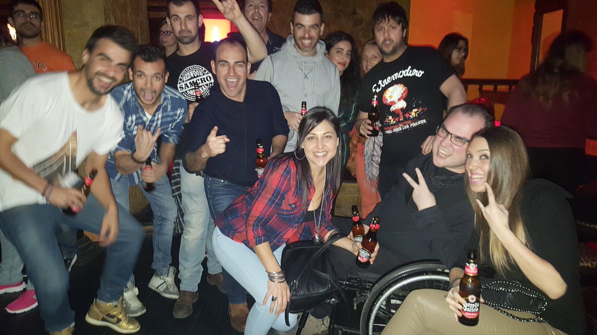 mariaextremo's tweet photo. Hoy quemamos Portacaeli!! #extremoduro #platero #marea https://t.co/SncTeRt5sQ