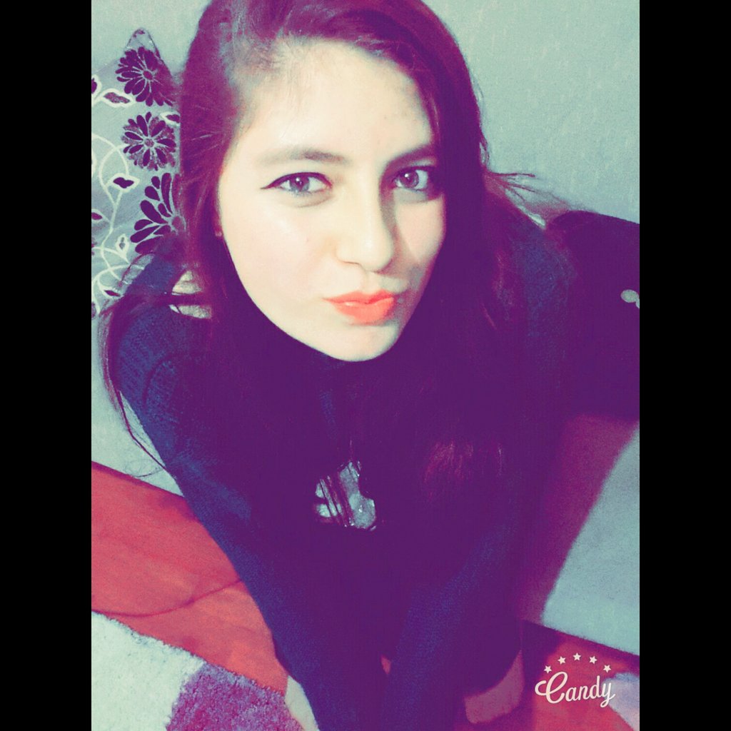 Cuma mutluluğu gozlerimden okunuyor gibi 👀